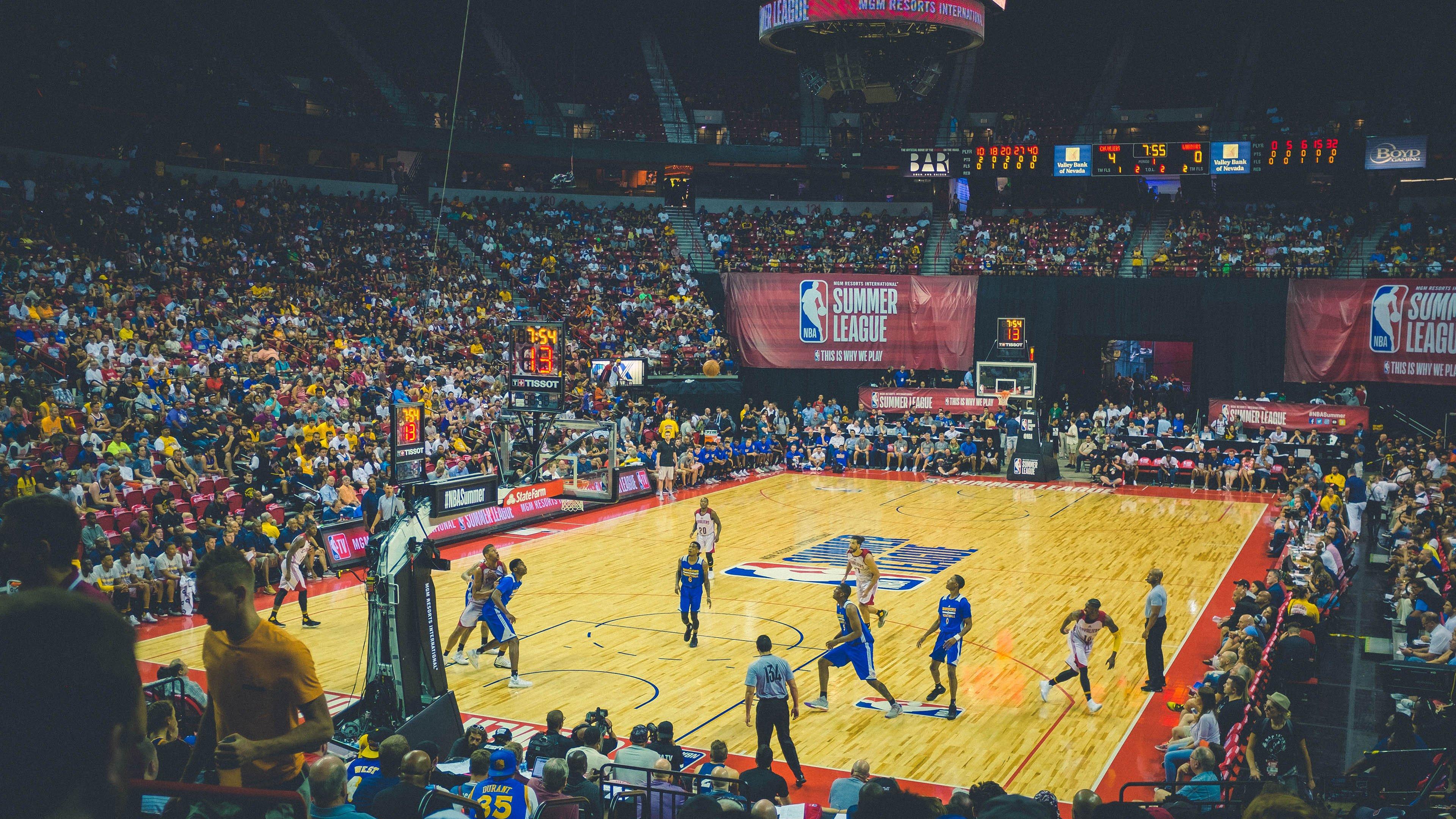 屡陷犯规泥沼，洛里状态引担忧；丹尼·格林直言，他需提升赛场智