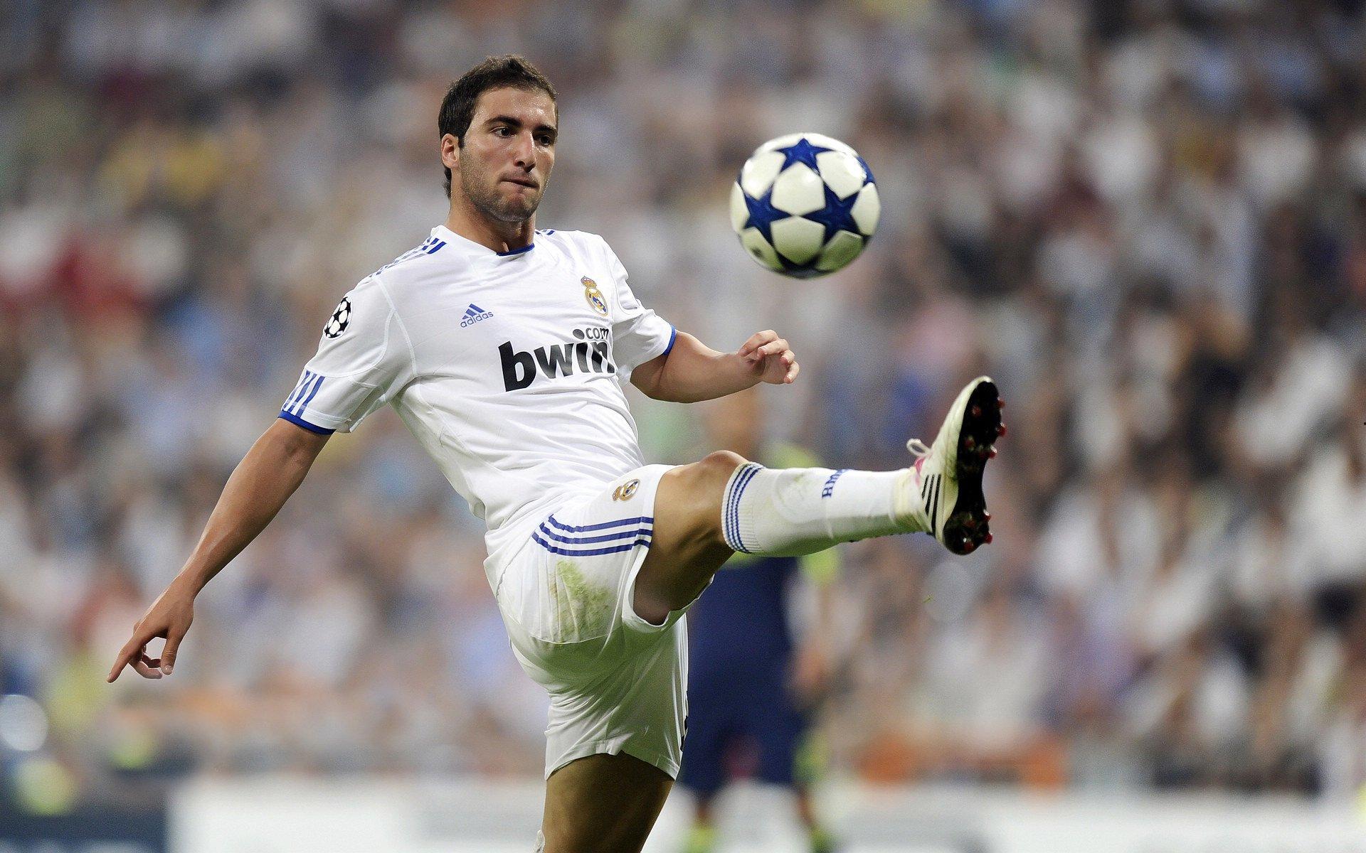 观察当利拉德闹剧上演，一人一城的时代终成过去